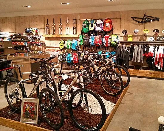Bild: Bike-Opening und Barfußtage bei BERGZEIT