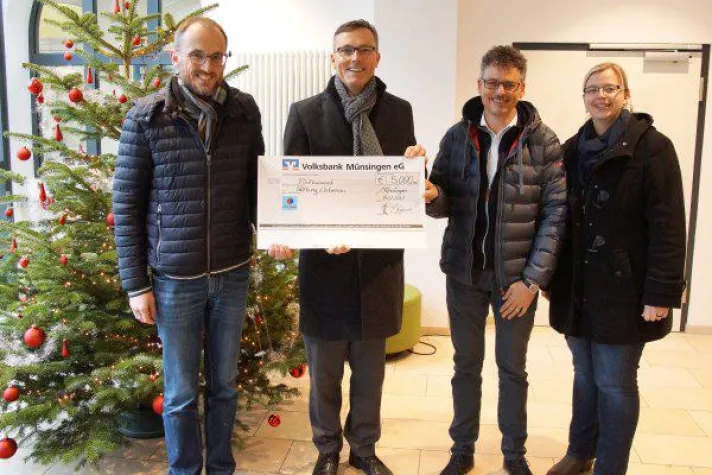 Bild: F. K. Systembau spendet 5.000 Euro an die Stiftung Liebenau