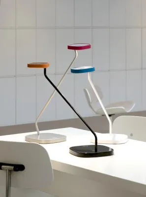 Bild: Glamox Luxo Lighting stellt neue LED-Schreibtischleuchte vor