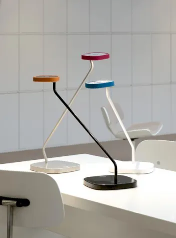 Bild: Glamox Luxo Lighting stellt neue LED-Schreibtischleuchte vor