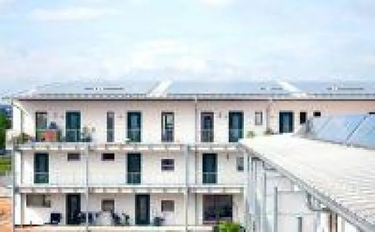 Bild: "Haus mit Zukunft" aus Mauerziegeln