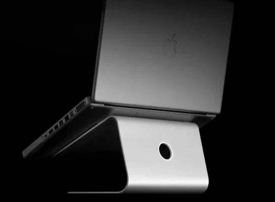 Innovation aus nur einem Stück Aluminium: Rain Designs Notebookständer mStand kommt nach Deutschland Bild: Innovation aus nur einem Stück Aluminium: Rain Designs Notebookständer mStand kommt nach Deutschland