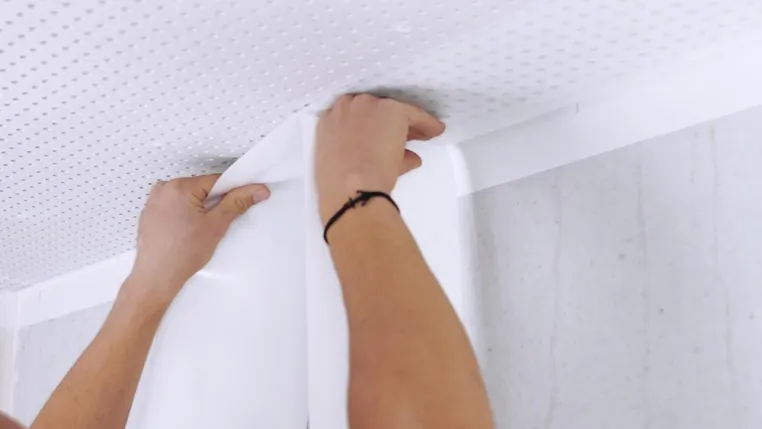 Glatter Abschluss leicht gemacht - Knauf Cleaneo Tape Bild: Glatter Abschluss leicht gemacht - Knauf Cleaneo Tape