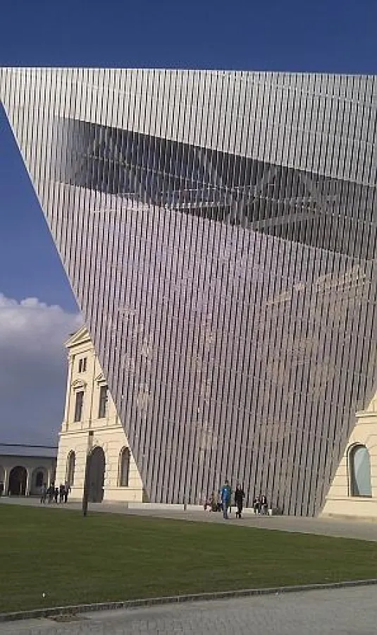 Militärhistorisches Museum der Bundeswehr Dresden Foto: Reinhard Eberl-Pacan