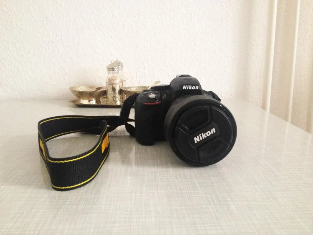 Nikon DSLR D5300