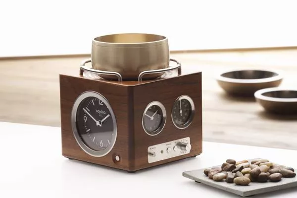 Dayasa präsentiert Designer-Klangschalenuhr in Augsburg auf der Gesundheitsmesse Intersana Bild: Dayasa präsentiert Designer-Klangschalenuhr in Augsburg auf der Gesundheitsmesse Intersana