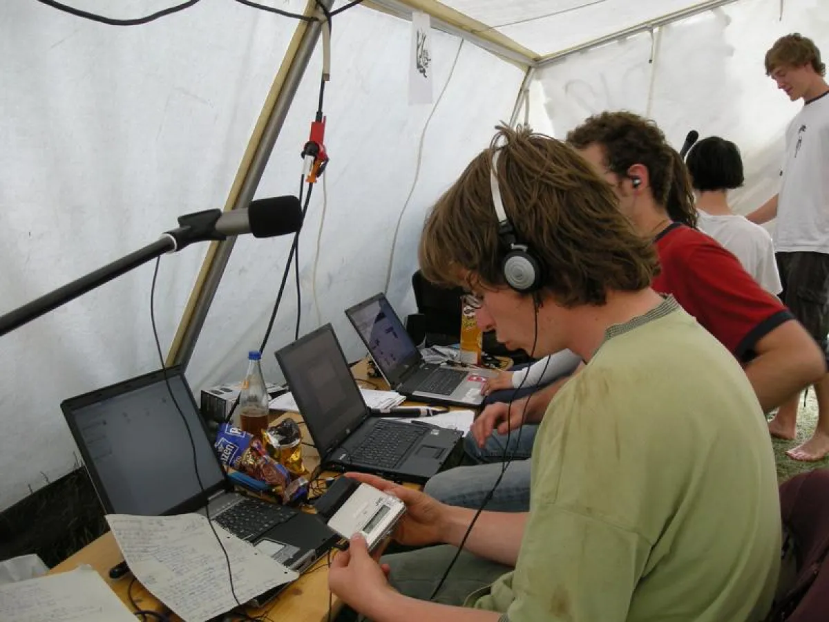 Mit der Technik in die Pampa - der Wahlspruch des Jugendmediencamps