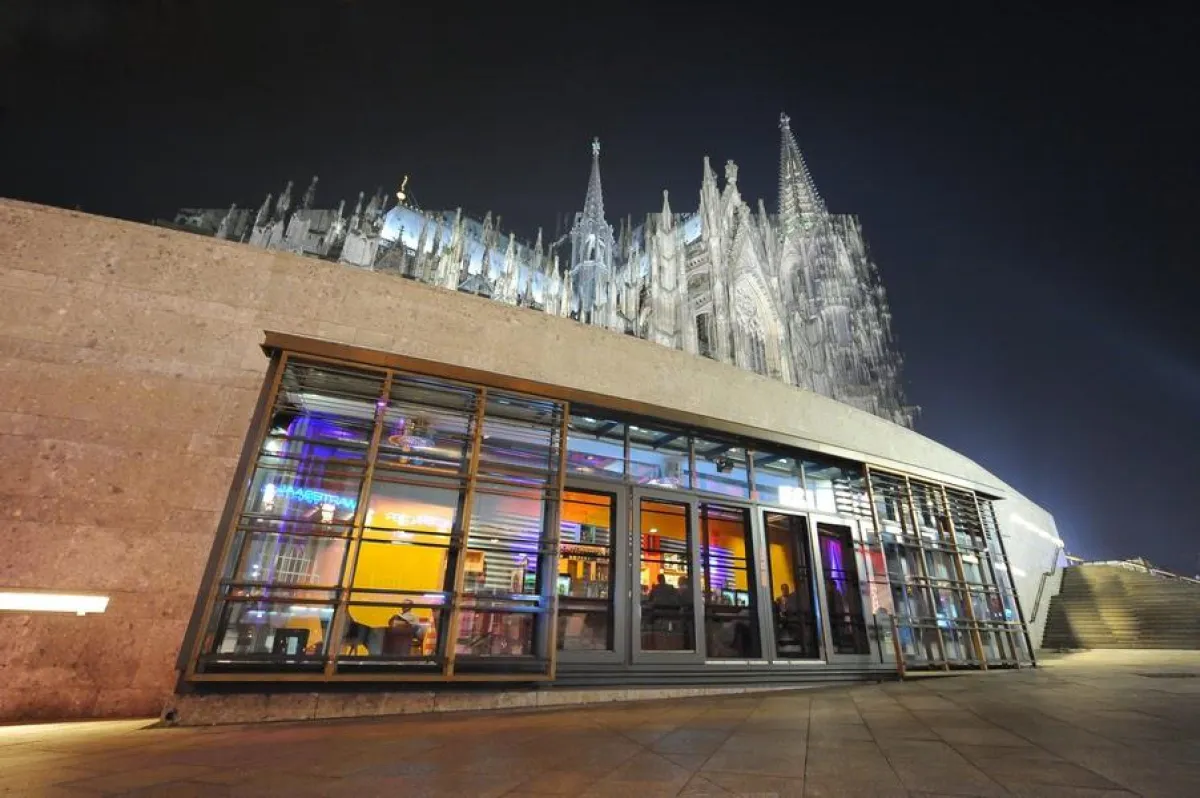 Chargesheimer After Work Location mit grandiosem Blick auf den Kölner Dom