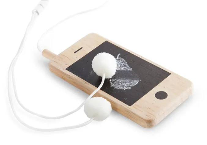 Bild: Trendiges Holzspielzeug in Smartphone- und Notebookdesign
