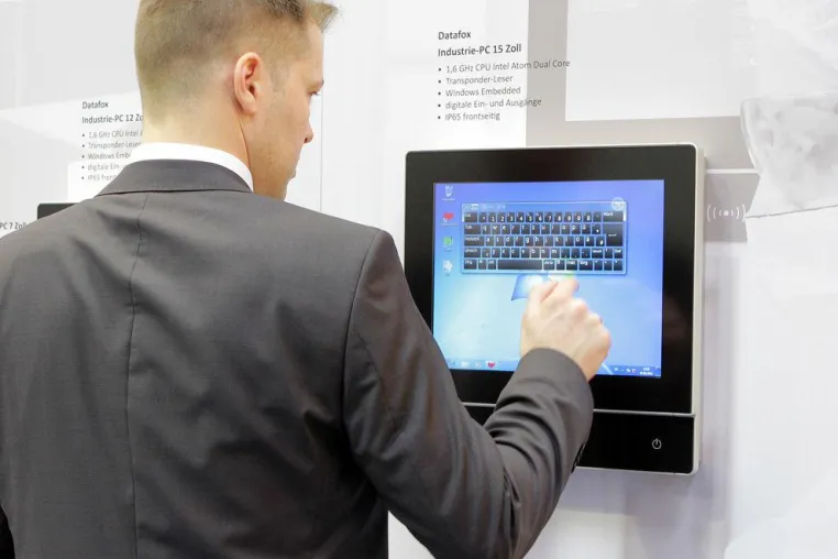 Datafox punktet mit neuen Geräten und zukunftsorientierter Technologie auf der CeBIT Bild: Datafox punktet mit neuen Geräten und zukunftsorientierter Technologie auf der CeBIT