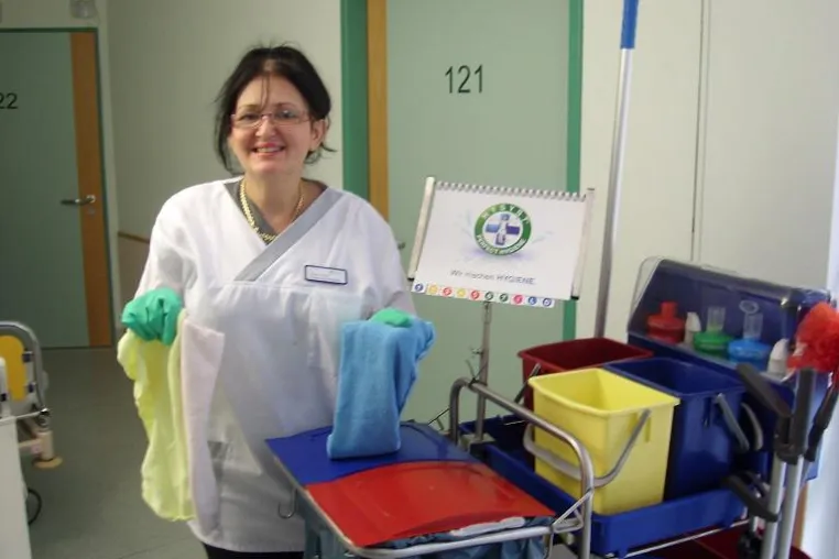 Bild: Sana-Klinik Nürnberg führt neues Hygienesystem in der Reinigung ein