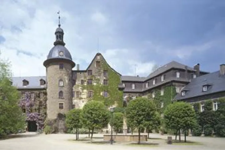 Bild: Macher, Querdenker & Pioniere – erster Unternehmertag Oberhessen auf Schloss Laubach