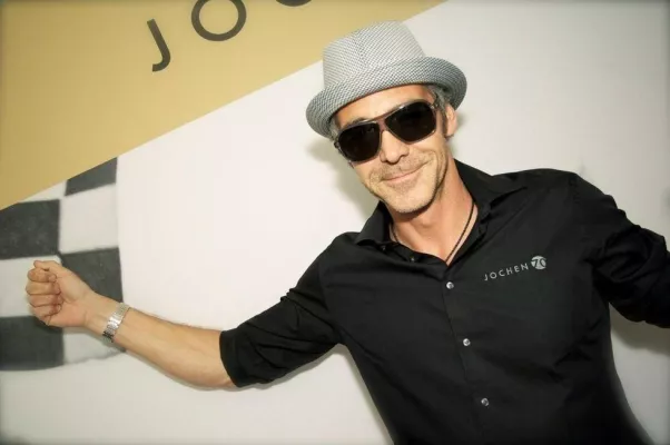JOCHEN70 setzt neue Akzente in Sachen Lifestyle und Fashion Bild: JOCHEN70 setzt neue Akzente in Sachen Lifestyle und Fashion