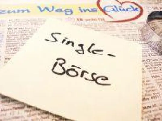 Bild: Singleboerse.de - jetzt mit neuer Facebook Seite