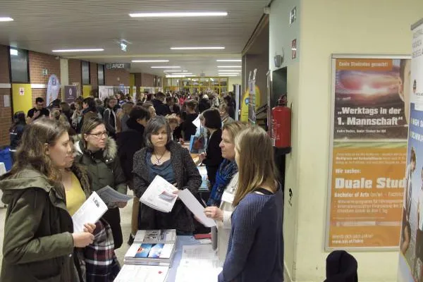 Die Youth Education & Travel Fair in Wien Bild: Die Youth Education & Travel Fair in Wien