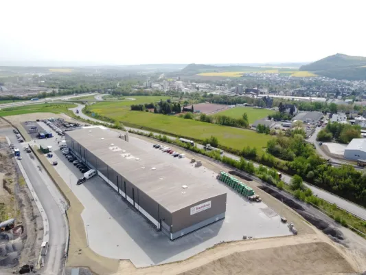 Bild: Fertigteilewerk in Kruft eröffnet