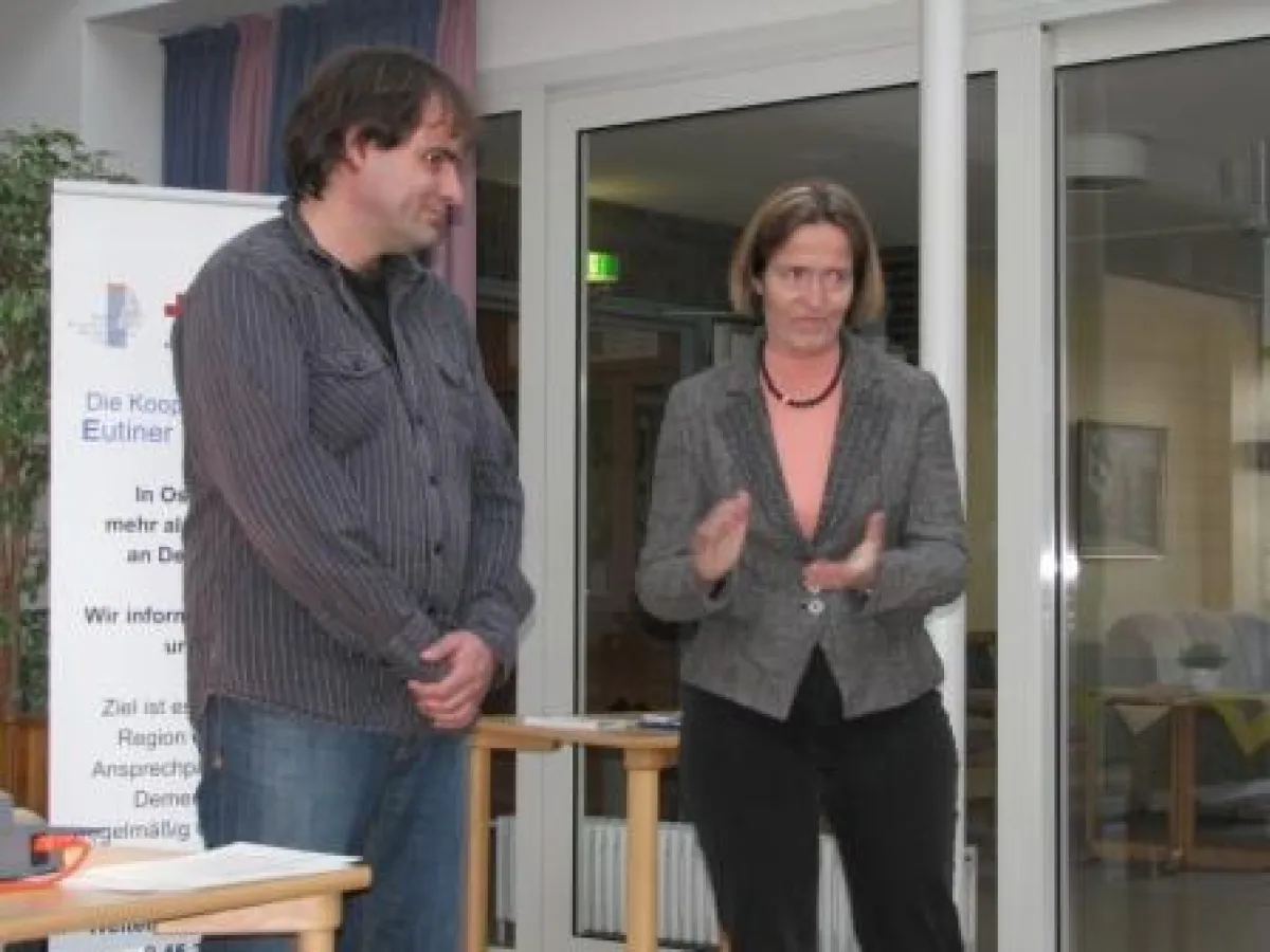 Sven Drotbohm und Dr. B. Weber erklärten die Arbeit des Sozialpsychiatrischen Dienstes.