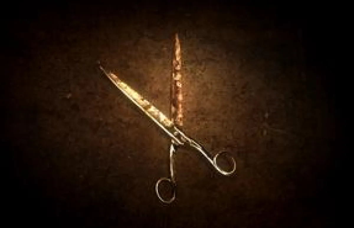 Screenshot: HEYMANN BRANDT DE GELMINI TV-Spot für TERRE DES FEMMES gegen Genitalverstümmelung, Bildrechte: HEYMANN BRANDT DE GELMINI Werbeagentur AG