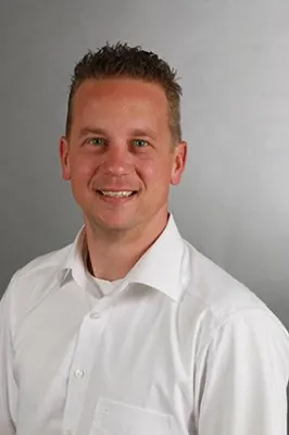 Bild: Neuer Gebietsverkaufsleiter Marco Ganter bei HY-LINE Computer Components GmbH