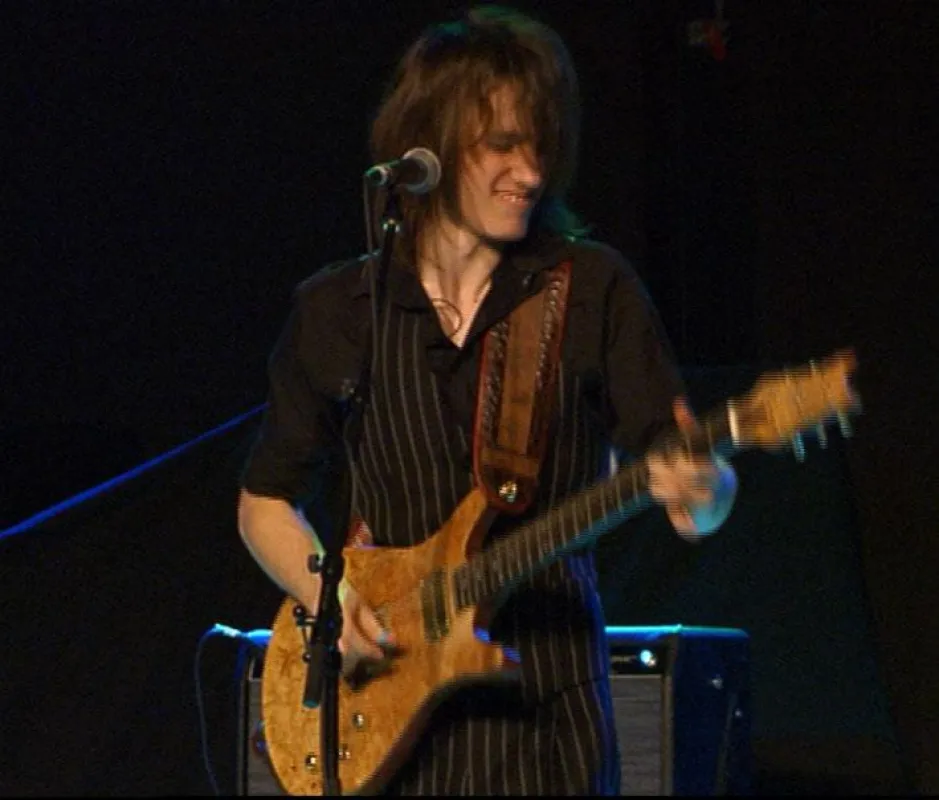 Oli Brown beim Lahnsteiner Bluesfestival