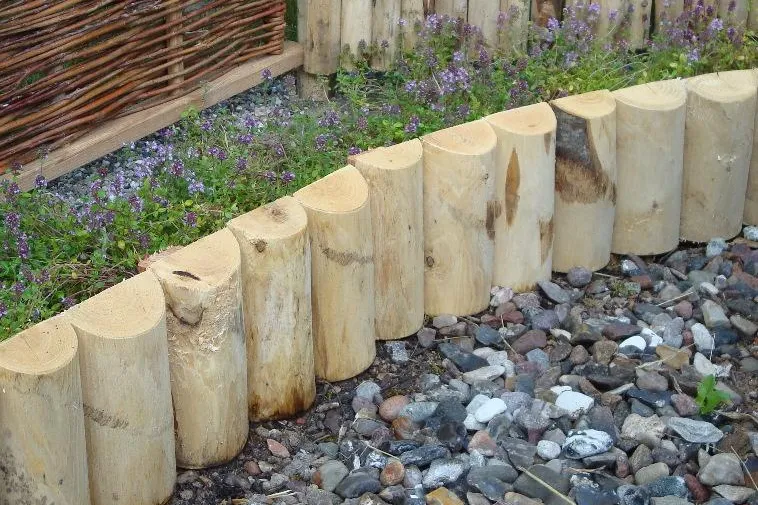 Bild: Beetumrandungen aus Edelkastanie - Neues aus der re-natur Holzwerkstatt
