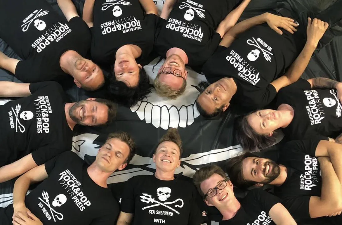 Tina Schüssler & Band offical „Artists for Sea Shepherd“ geben ein fetzendes Konzert in Neusäß