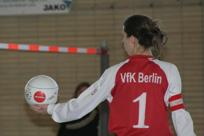 Bild: Faustball-Bundesliga - Damen des VfK 1901 Berlin wollen hoch hinaus