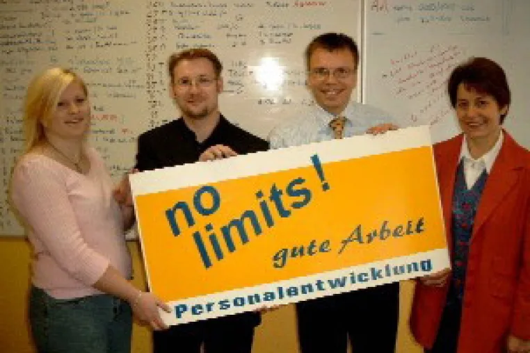 Verleihung des ersten Arbeitsvermittlungspreises Job-Engel in Wiesbaden Bild: Verleihung des ersten Arbeitsvermittlungspreises Job-Engel in Wiesbaden