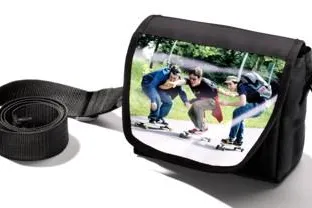 Bild: Persönliche Weihnachts-Geschenkideen: Individuell bedruckbare Designertasche und Fotobuch