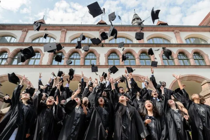 Bild: Mit dem Rüstzeug der HHL in die Zukunft starten