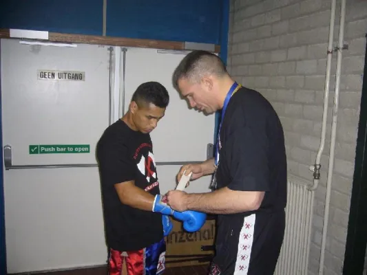 Bild: Peter Aerts - Der holländische Holzfäller kommt nach Deutschland - Haltern am See im Ausnahmezustand