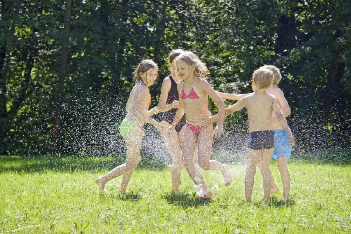 Regenwassernutzung spart einem Vier-Personen-Haushalt bis zu 80.000 Liter Trinkwasser pro Jahr.