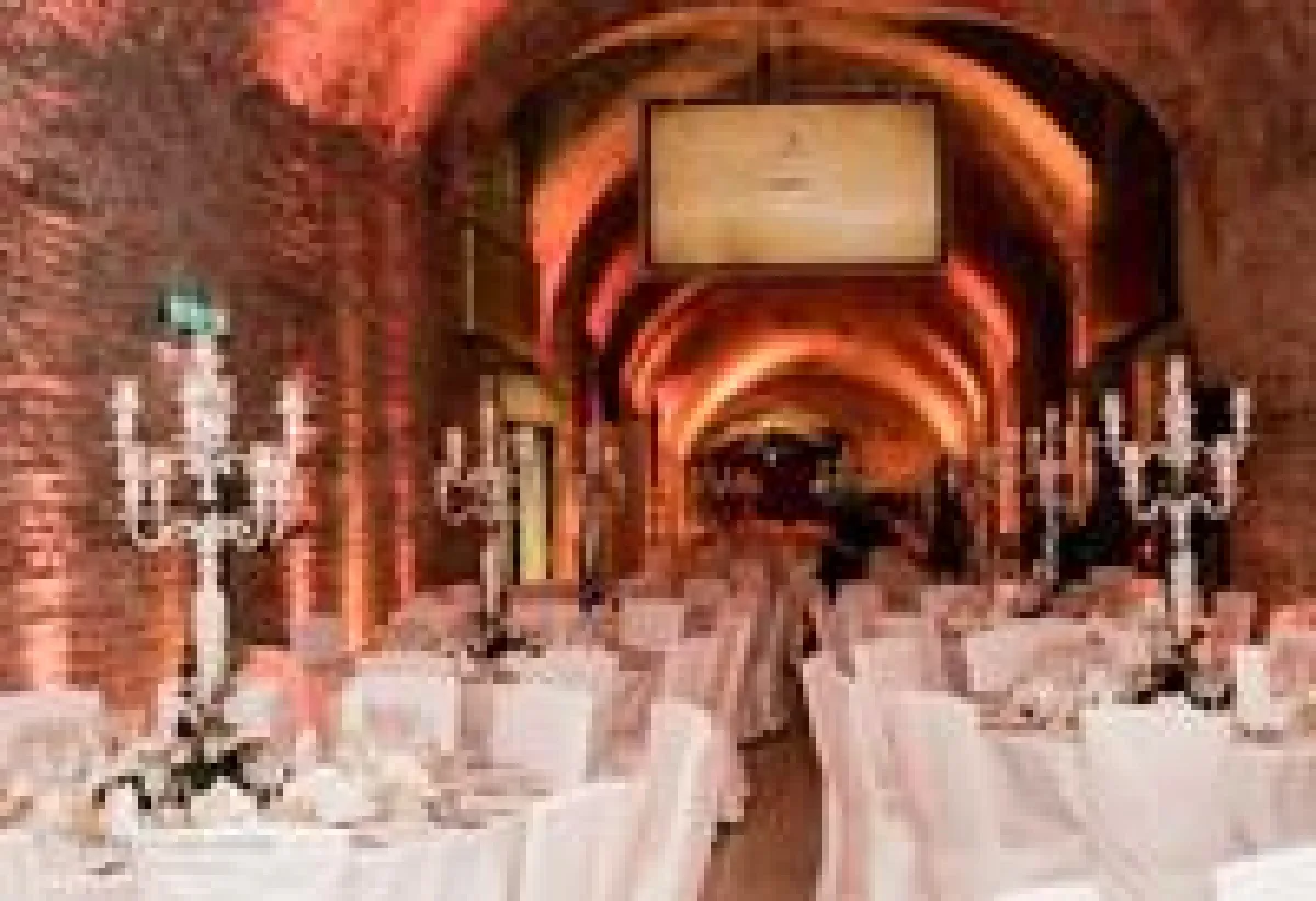 Märchenhaft präsentiert sich die Kulisse bei den Leaders of the Year Awards im Palais Coburg in Wien