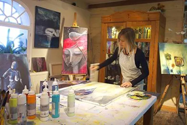 Hamburg: Siebdruck, Malerei und Workshops in historischer Kulisse Bild: Hamburg: Siebdruck, Malerei und Workshops in historischer Kulisse