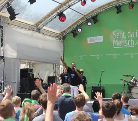 Bild: Schulpate „2schneidig“ mit Respekt-Projekt zu Gast in Bonn