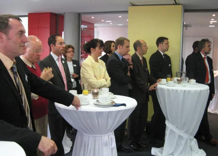 Bild: Expertenrunde zum Thema "Energieeffizientes Bauen und Sanieren" bei Koschany + Zimmer Architekten KZA