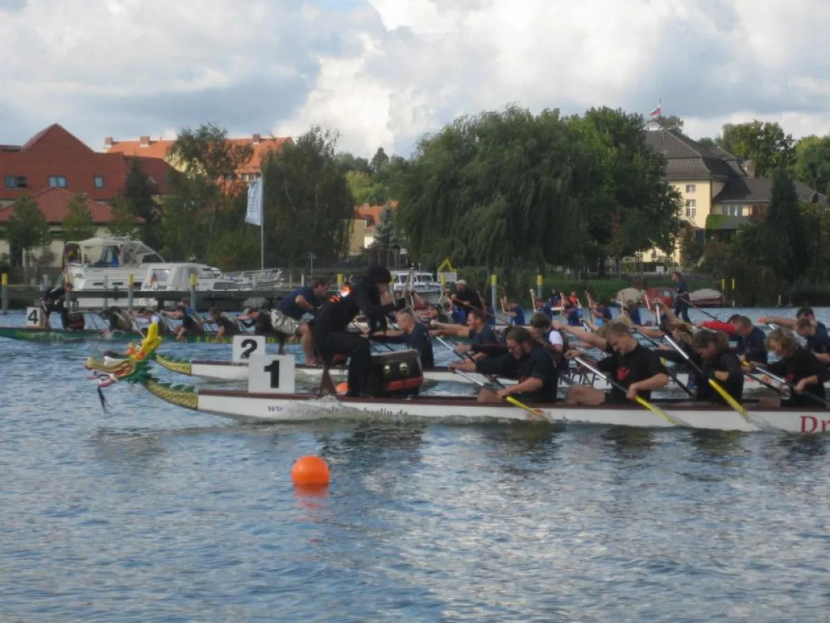 Finaleinlauf über 460 Meter (FHB-Team vorn)