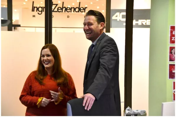 Oberbürgermeister von Bad Homburg besucht das groundr Zentrum Bild: Oberbürgermeister von Bad Homburg besucht das groundr Zentrum