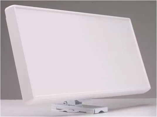 Bild: SELFSAT-Flachantenne läutet neue Dimensionen ein - Die Zukunft gehört den Kleinen