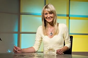 Rundumblick mit 78 Tarot-Karten bei Astro TV Bild: Rundumblick mit 78 Tarot-Karten bei Astro TV