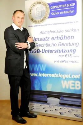 Bild: Der Vorstand wurde für weitere zehn Jahre gewählt
