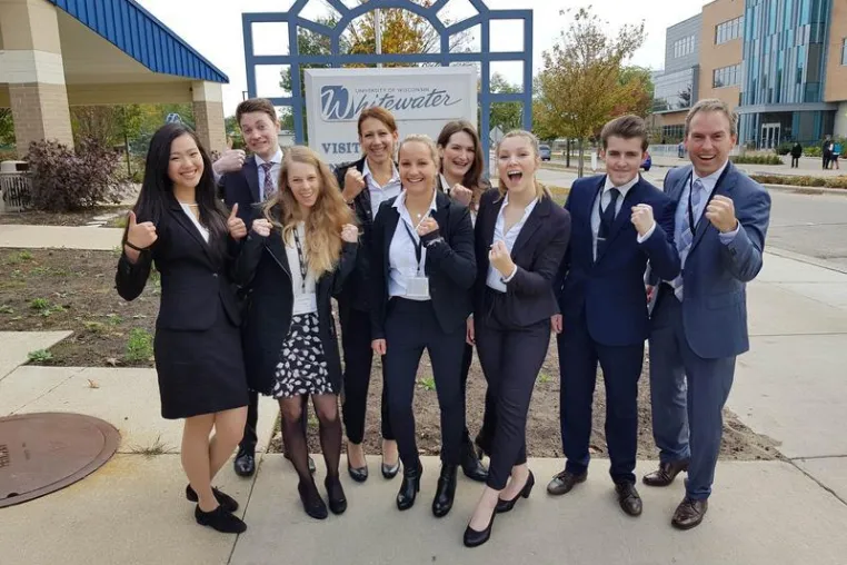 Gießener Studierende gewinnen Silber und Bronze in den USA Bild: Gießener Studierende gewinnen Silber und Bronze in den USA