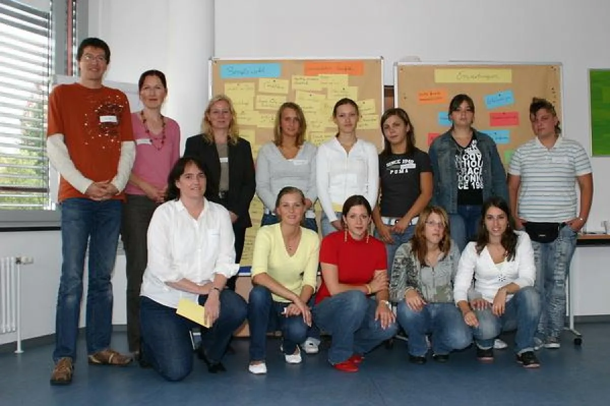 Junge Frauen beim BBQ-Fachtag: Zukunft und Innovationskraft für Unternehmen