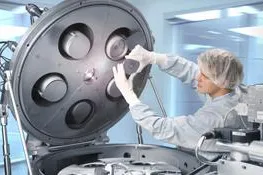 Bild: PLANSEE application laboratory now available for thin-film testing