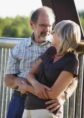 Bild: Hilfe, meine Eltern gehen in Rente - und plötzlich steht das Telefon nicht mehr still