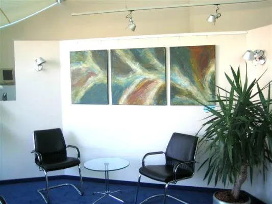 Bild: Künstlerin aus dem Elbtal nahe Dresden stellt im Münchner Europaforum aus