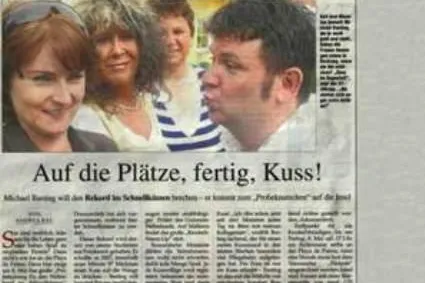 Bild: Statt Single Krieg - Kuss Rekord mit Urlaub auf Mallorca und Weltmeistertitel für Berlin