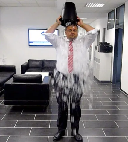 Bild: Gentlemen, you have 24 hours