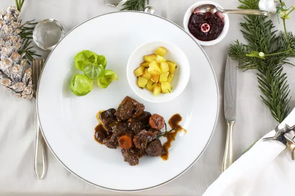 Bild: Bewusst essen auch an Weihnachten: mit Hirschfleisch aus artgerechter Haltung von Silver Fern Farms!