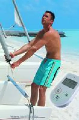 Bild: Sonnenbrand- und Hautkrebsrisiko senken mit dem UV-Warngerät SunCounter von DAVITA®